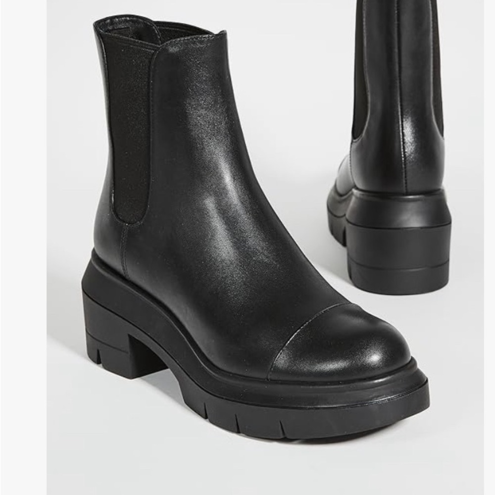 Stuart Weitzman - Picture 4 of 7